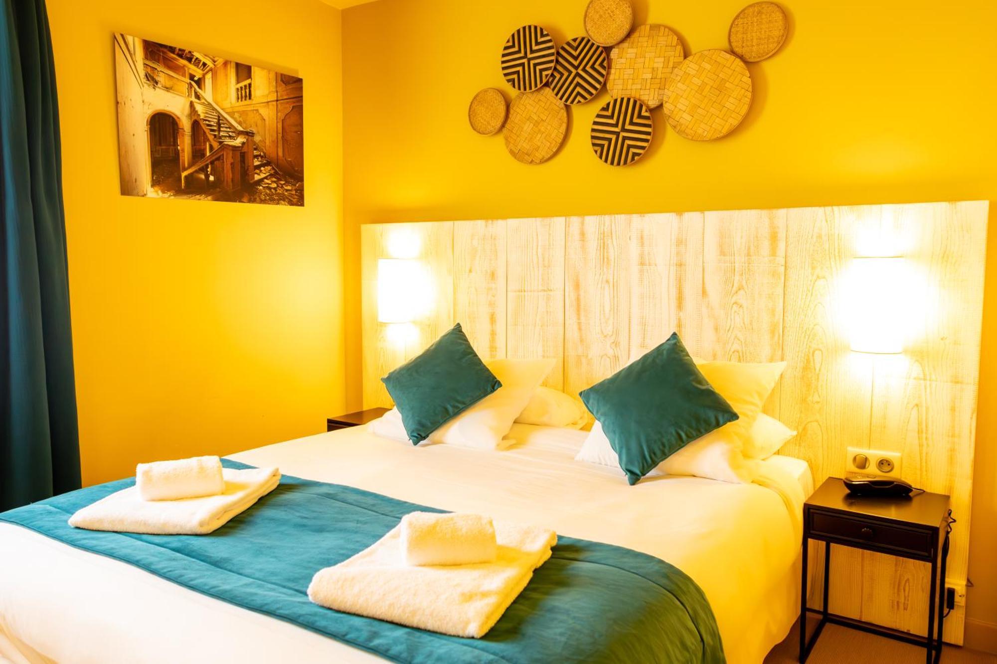 Le Central Boutique Hotel Beaune  Bagian luar foto