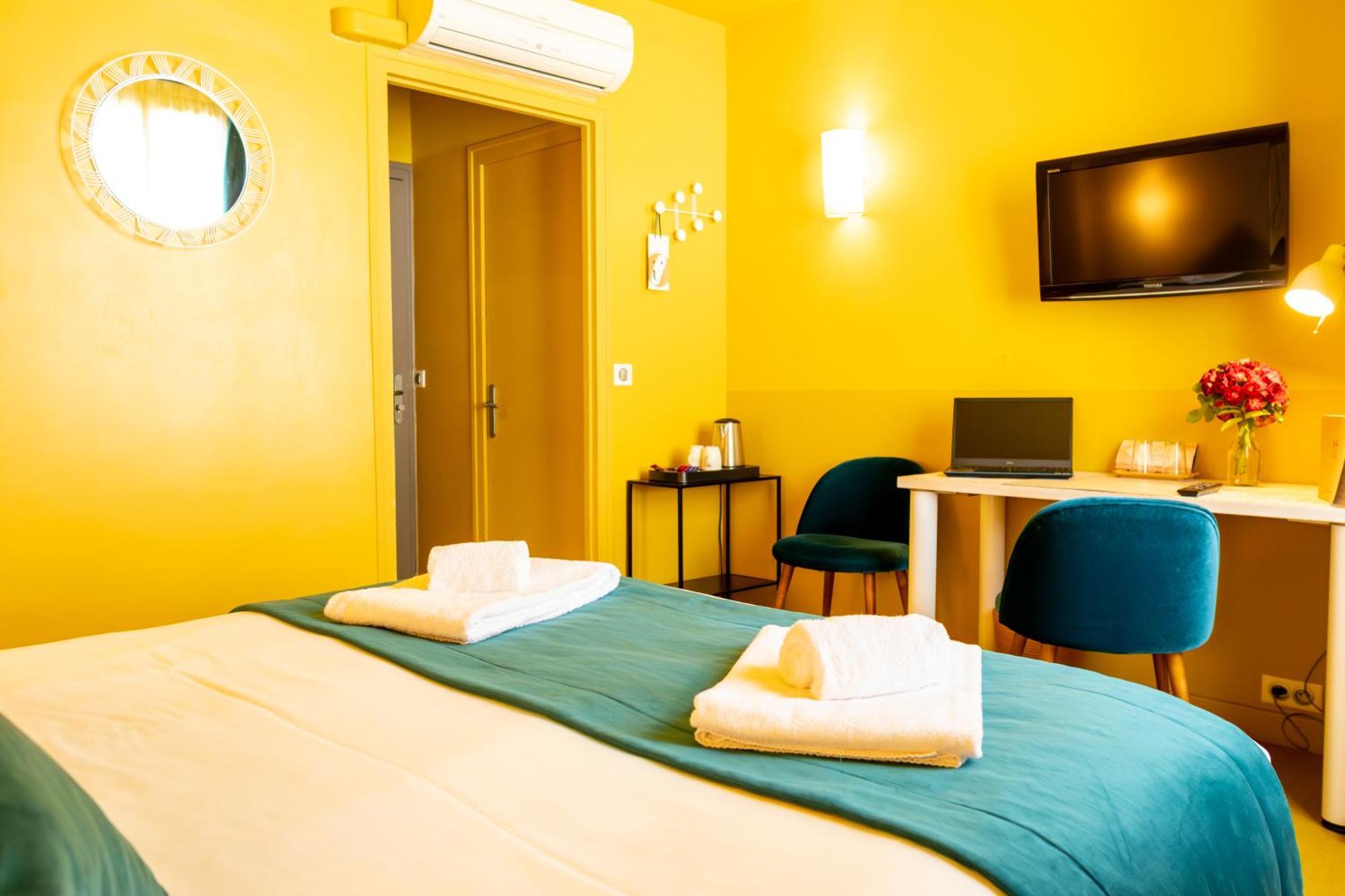 Le Central Boutique Hotel Beaune  Bagian luar foto