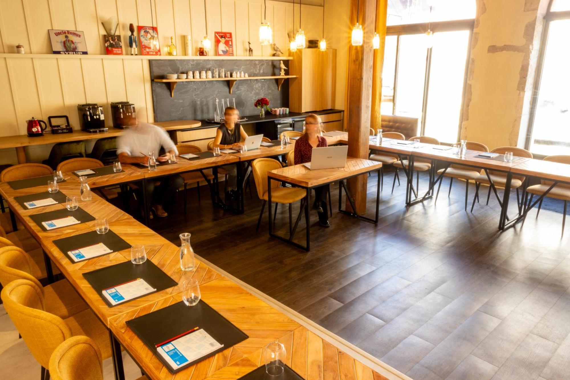 Le Central Boutique Hotel Beaune  Bagian luar foto