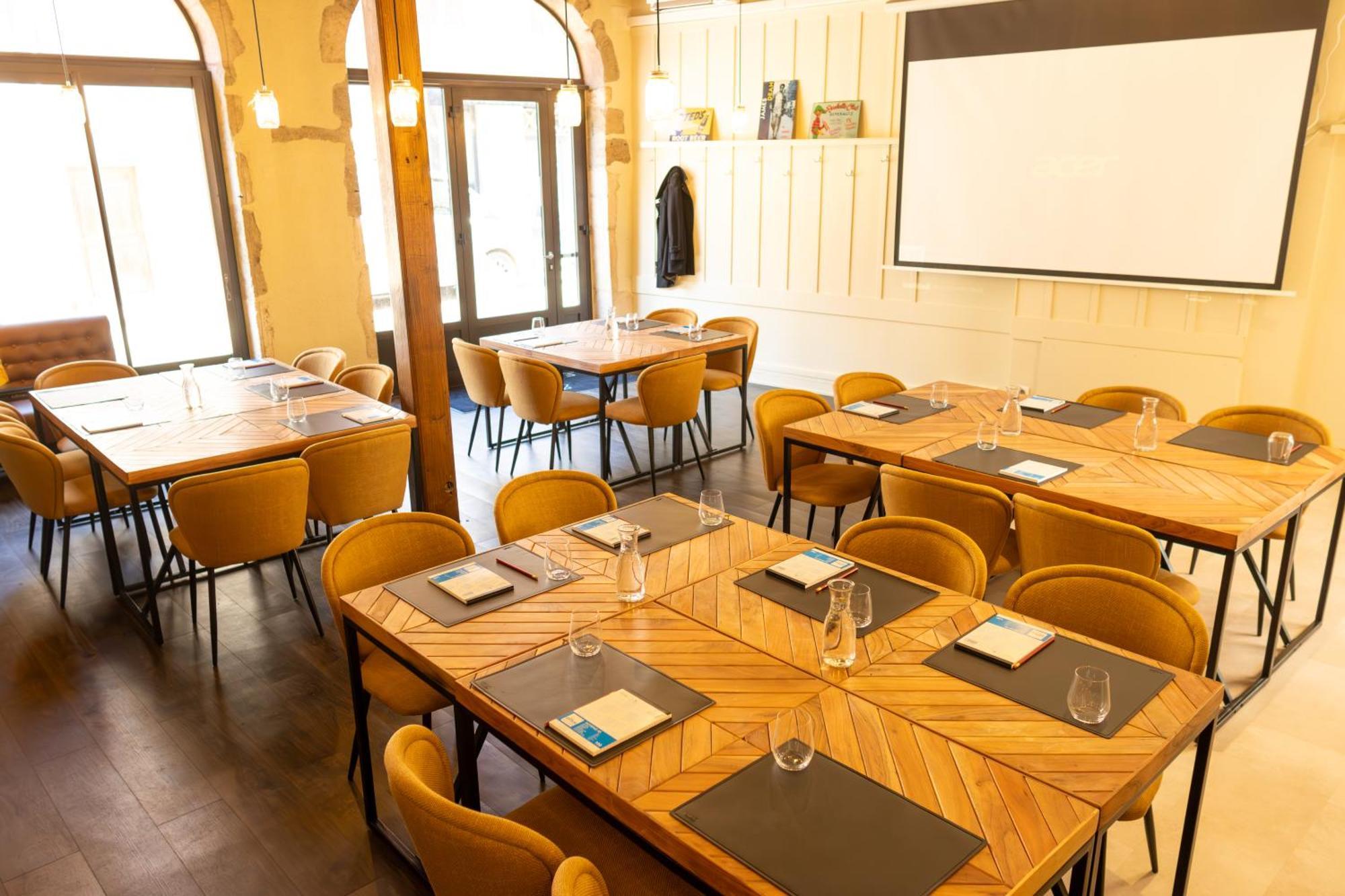 Le Central Boutique Hotel Beaune  Bagian luar foto